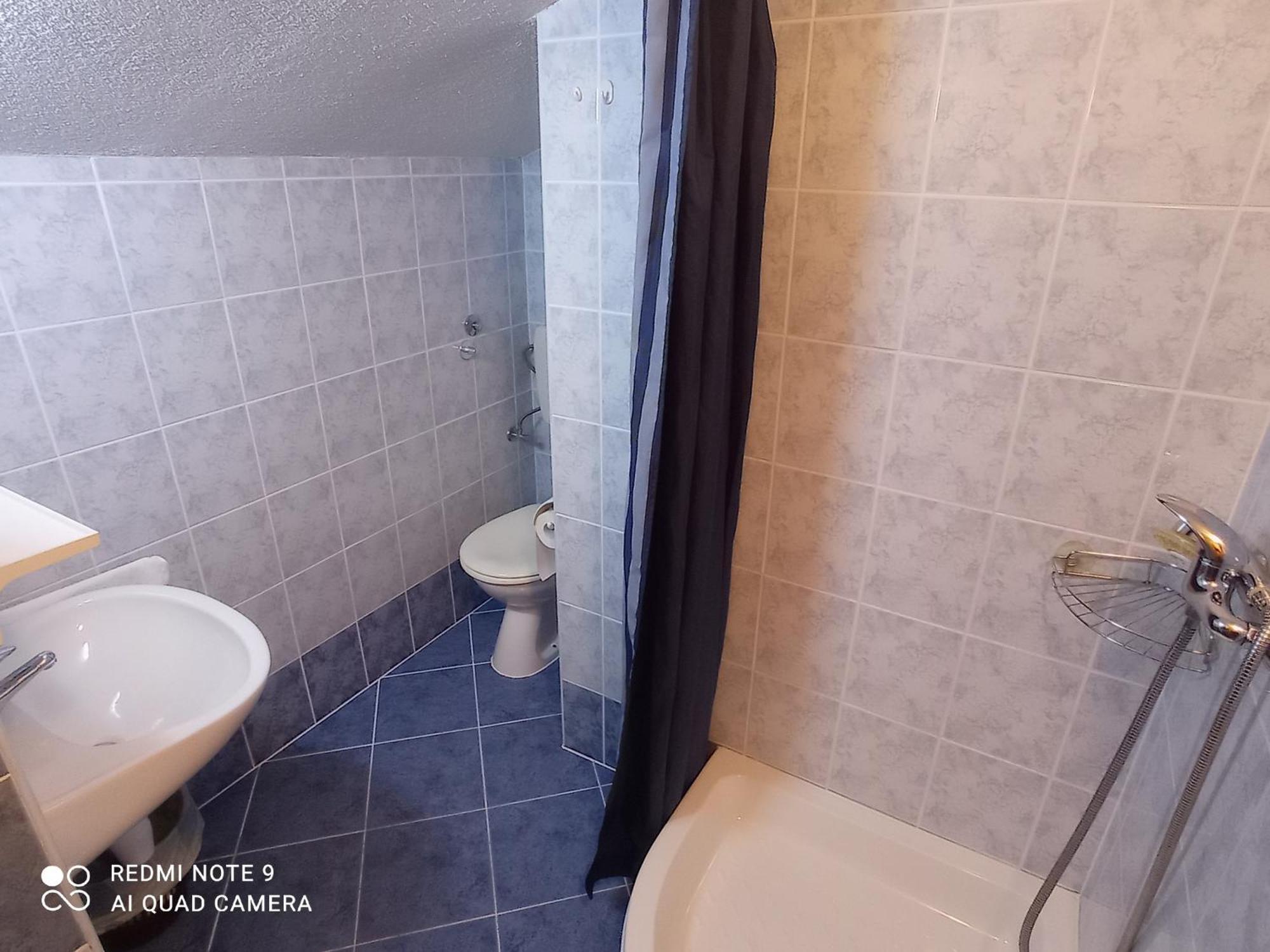 Apartments Mihovil Омиш Номер фото